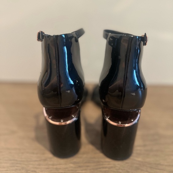 Alexander Wang patent leather sandals - Picture 6 of 12